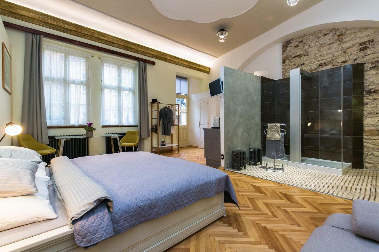 Apartment Nebovidy I - Historic Centre - Terrace - Air Conditioning ปราก ภายนอก รูปภาพ