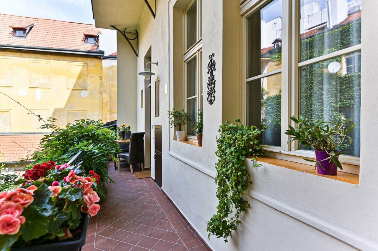 Apartment Nebovidy I - Historic Centre - Terrace - Air Conditioning ปราก ภายนอก รูปภาพ