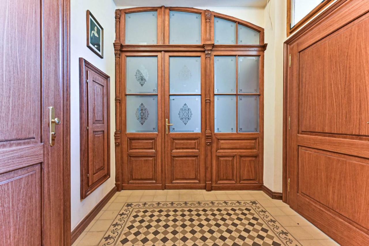 Apartment Nebovidy I - Historic Centre - Terrace - Air Conditioning ปราก ภายนอก รูปภาพ